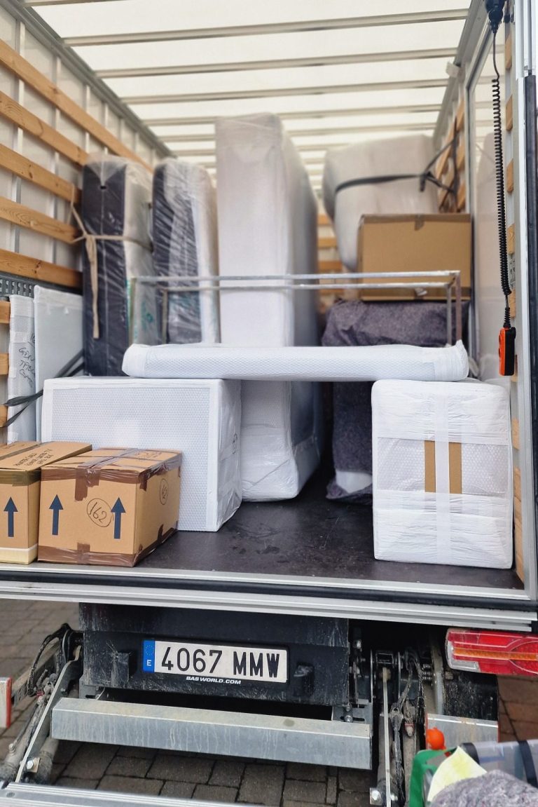 Searching for Removals in Estepona, Manilva, Marbella, Sotogrande?